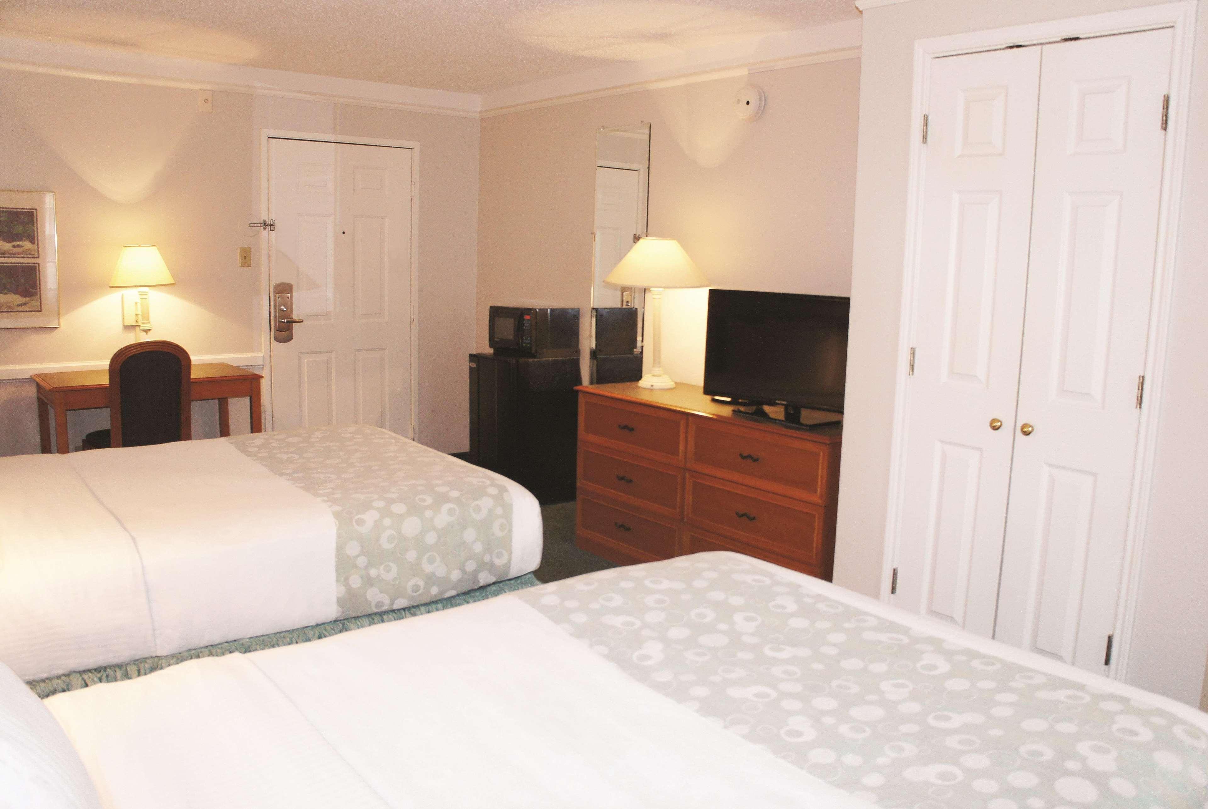 La Quinta Inn By Wyndham Omaha West מראה חיצוני תמונה