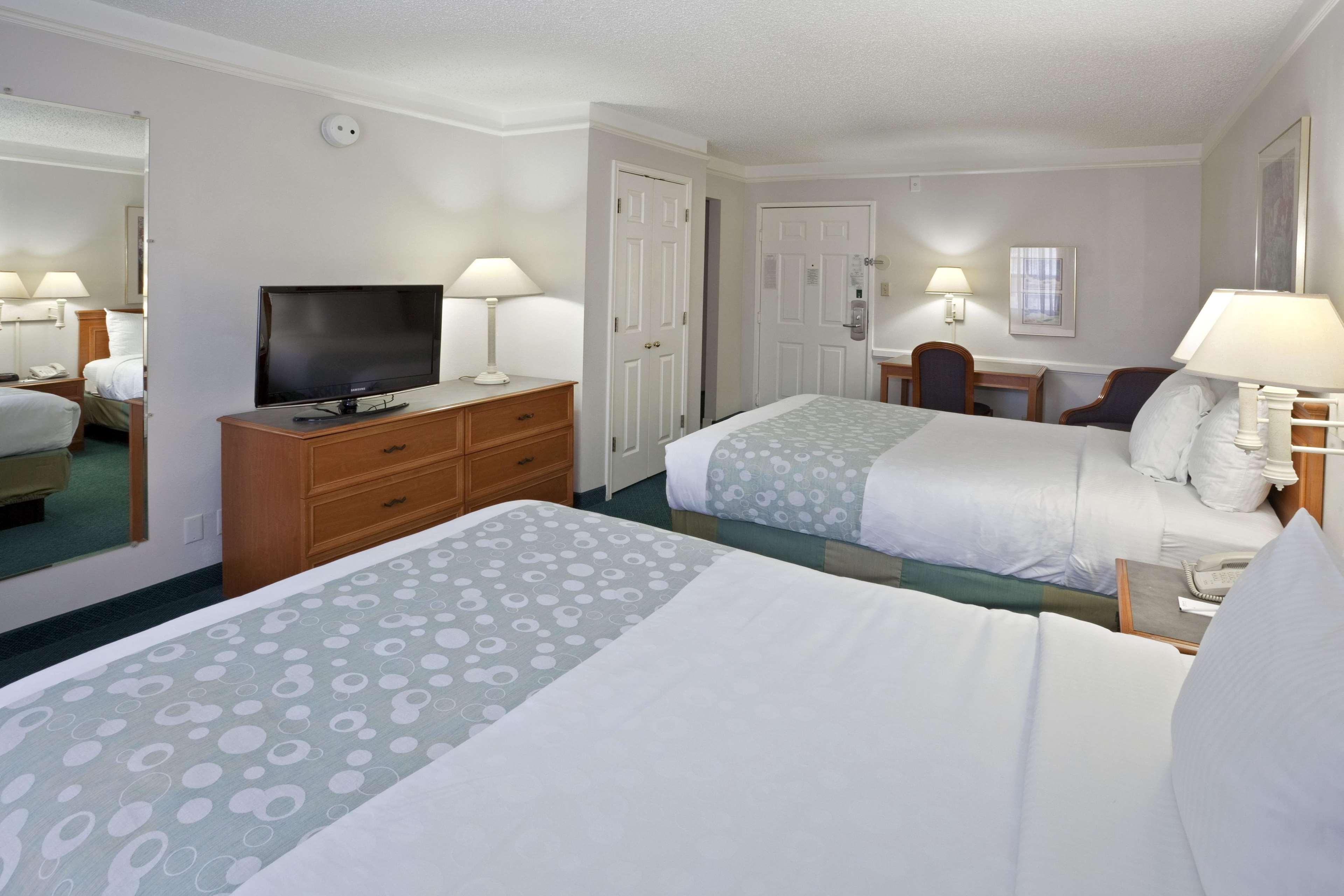 La Quinta Inn By Wyndham Omaha West מראה חיצוני תמונה