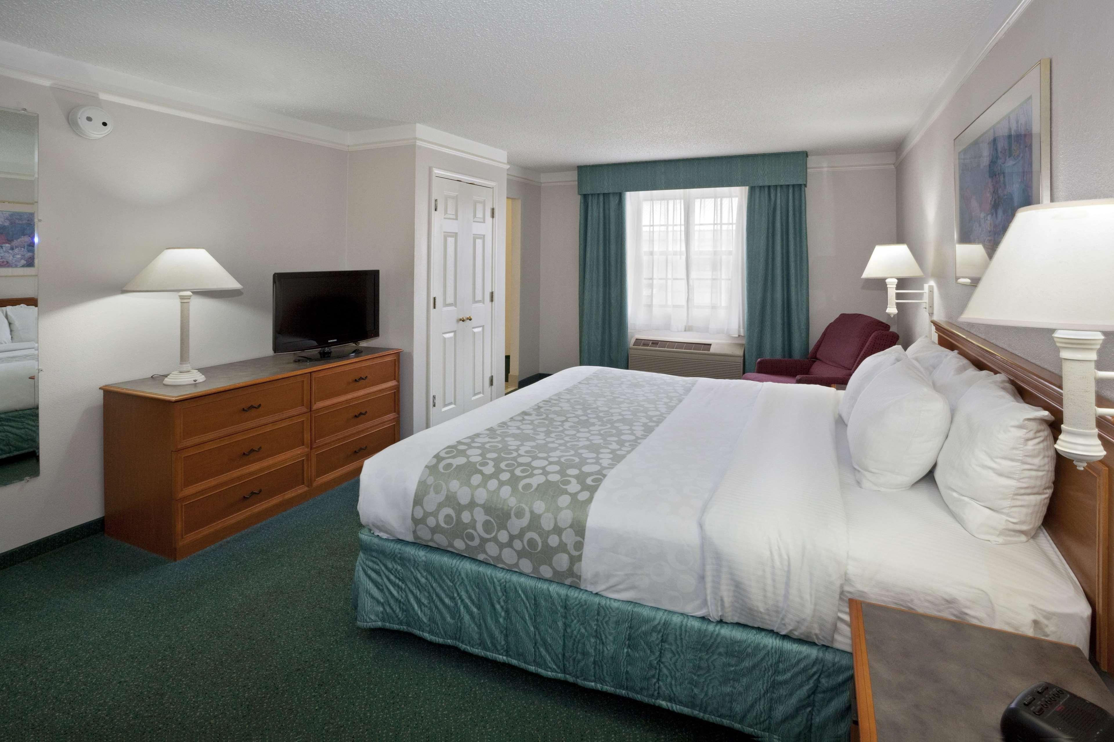 La Quinta Inn By Wyndham Omaha West מראה חיצוני תמונה