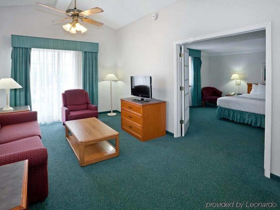La Quinta Inn By Wyndham Omaha West מראה חיצוני תמונה